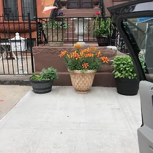 https://brooklyn-brownstone-new-york.us-newyorkcity.com