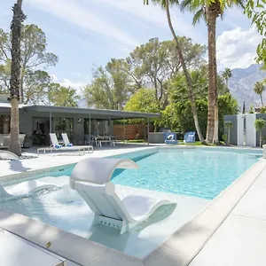 https://west-elm-house-2019-the-seven-eighty.palm-springs-ca-hotels.com